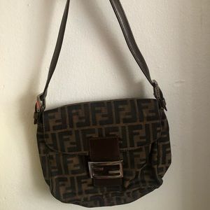 VINTAGE FENDI HANDBAG